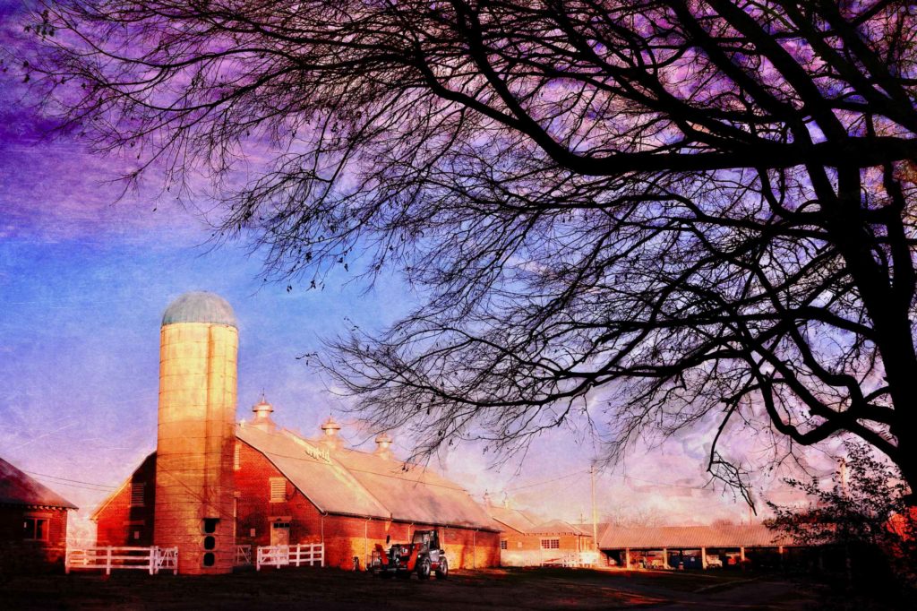 Photograph of a barn in Cullman, Alabama, rendered with an artistic technique.